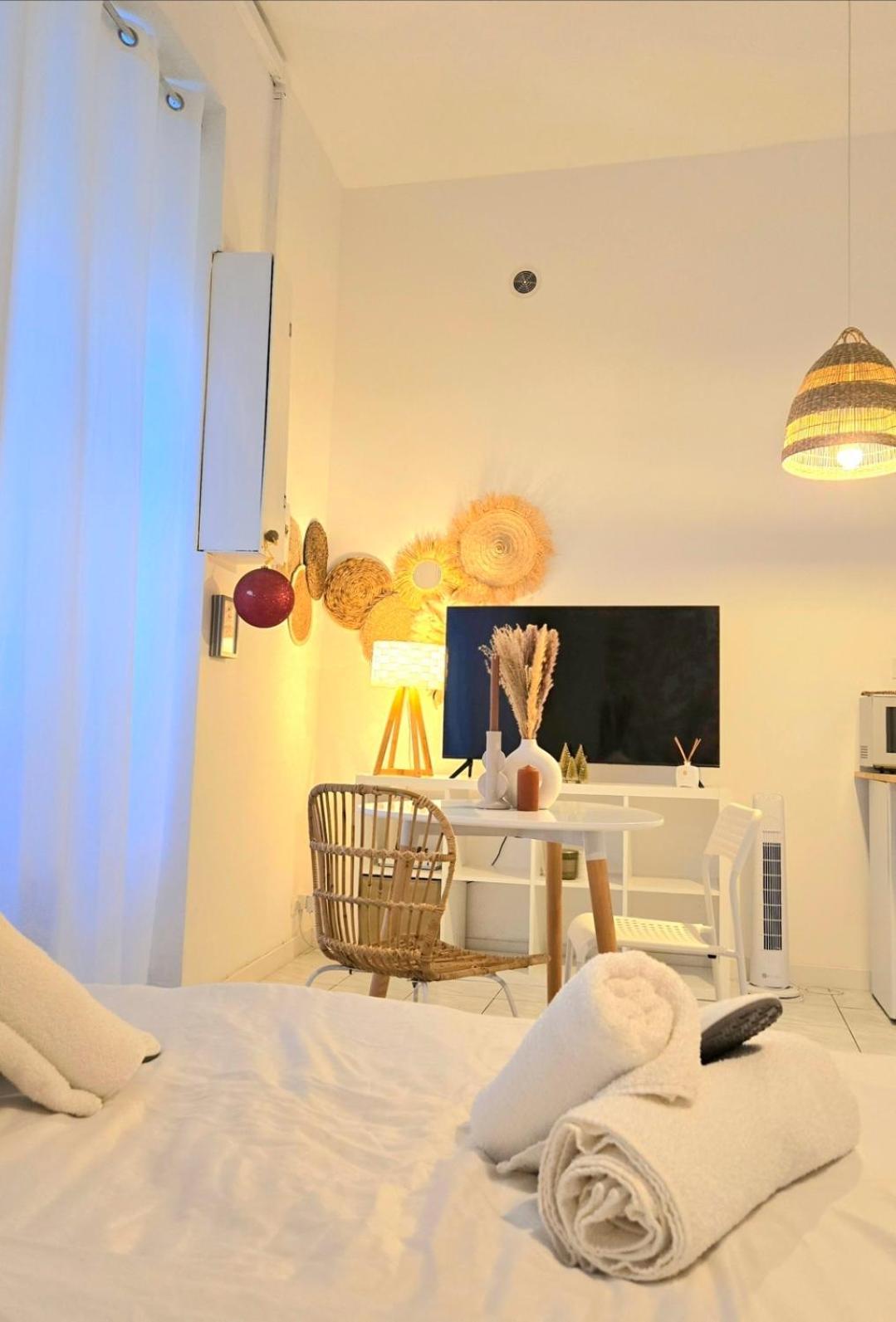 Joli Cocon Intramuros Apartment